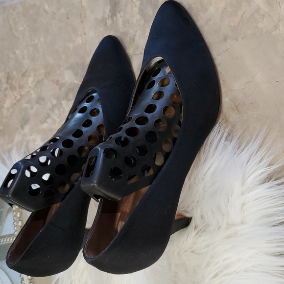 Yves saint laurent black  satin heel pumps slipon shoes size 7.5M - Picture 4 of 16